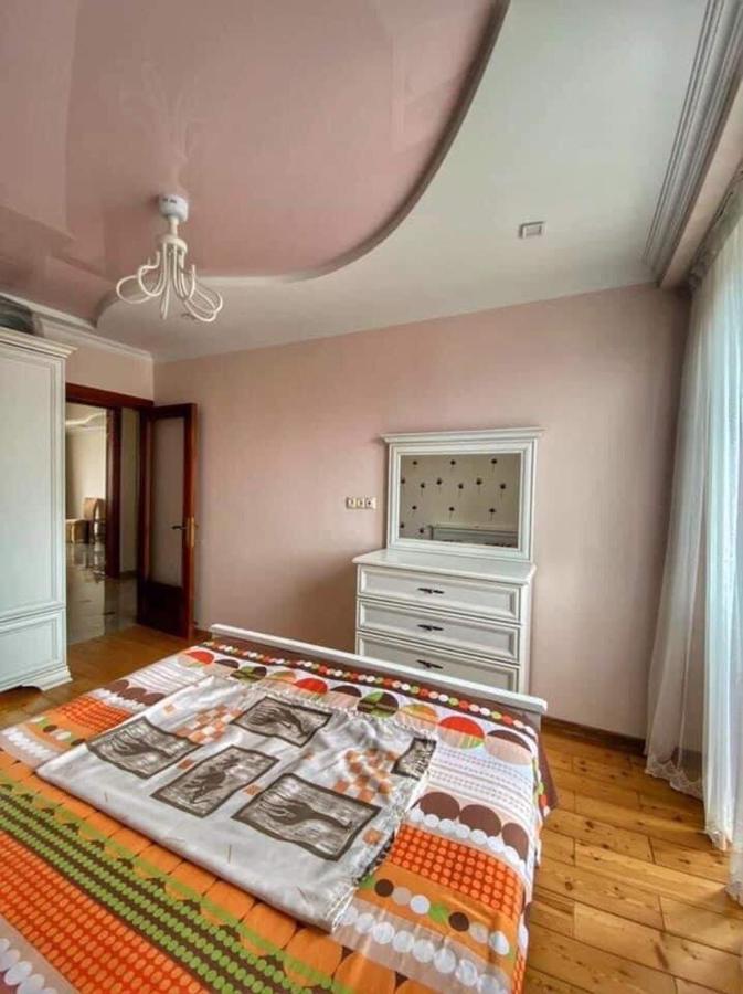 Apartment Dolphin Batum Dış mekan fotoğraf