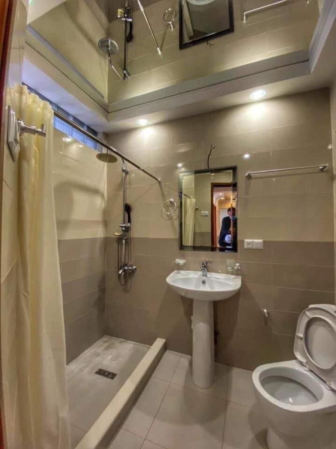 Apartment Dolphin Batum Dış mekan fotoğraf