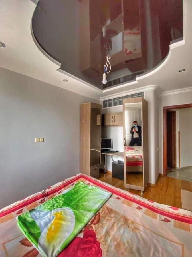 Apartment Dolphin Batum Dış mekan fotoğraf