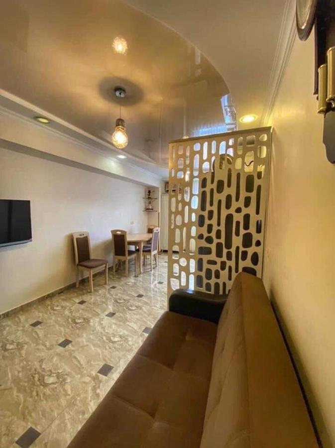 Apartment Dolphin Batum Dış mekan fotoğraf