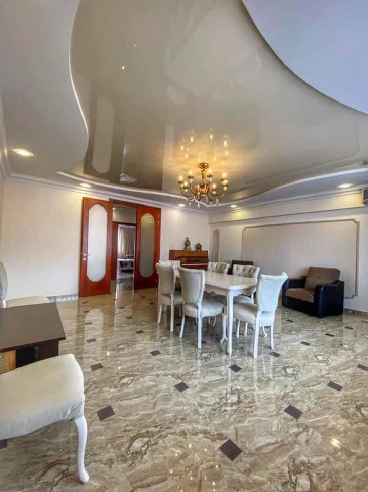Apartment Dolphin Batum Dış mekan fotoğraf