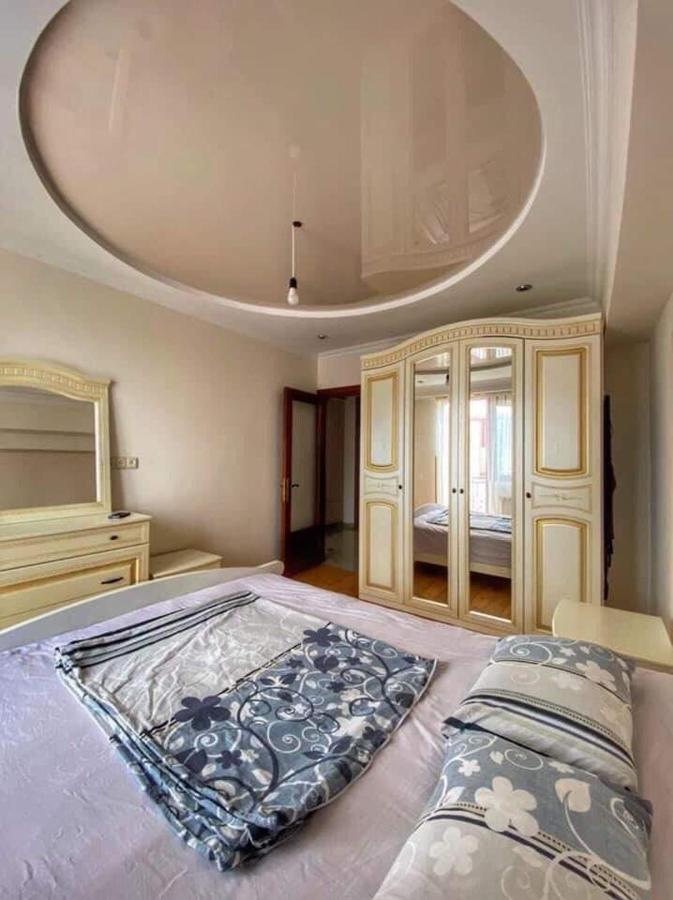Apartment Dolphin Batum Dış mekan fotoğraf