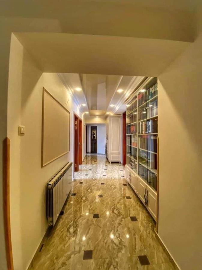 Apartment Dolphin Batum Dış mekan fotoğraf
