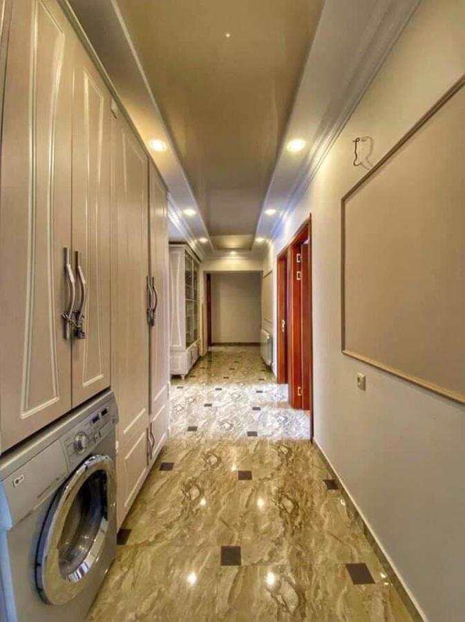 Apartment Dolphin Batum Dış mekan fotoğraf